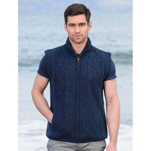 ARAN Woolen Mills Mens Medium Sleeveless Bodywarmer Cable Vest